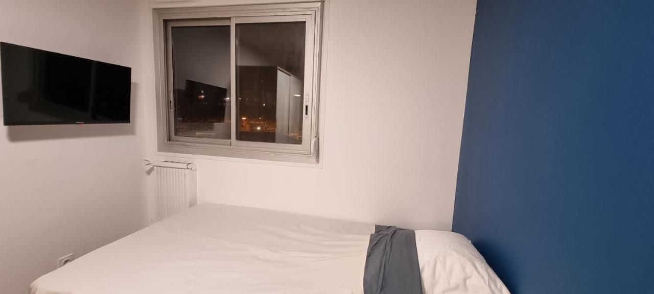 Chambres Avec Douche Privative Dans Appartement Partage - Metro - Wifi Toulouse Bagian luar foto